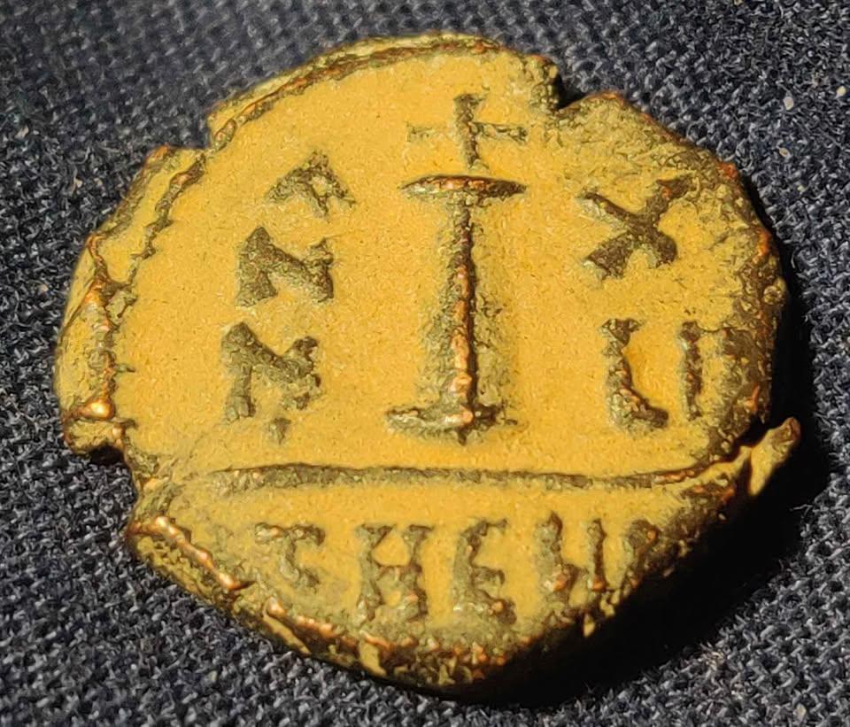 Ancient Byzantine Artifact 10 Nummi - Mauricius Tiberius Wow Collectible