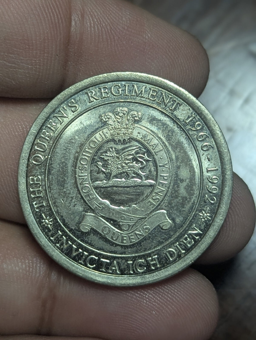DOVER – Queen’s Royal Regiment 1966-1992 – Invicta Ich DienToken Rare