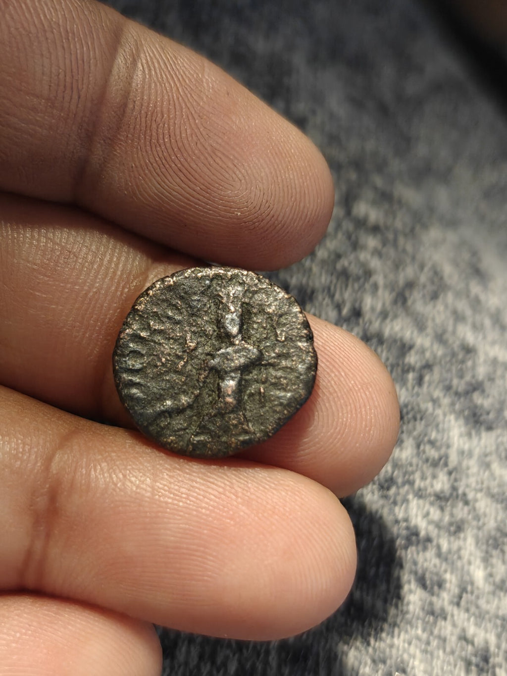 Empire Kushan Drachme Inde Ancienne Kanishka Ier 120-150 après J.-C. Pièce en Bronze, 3,6 Grammes