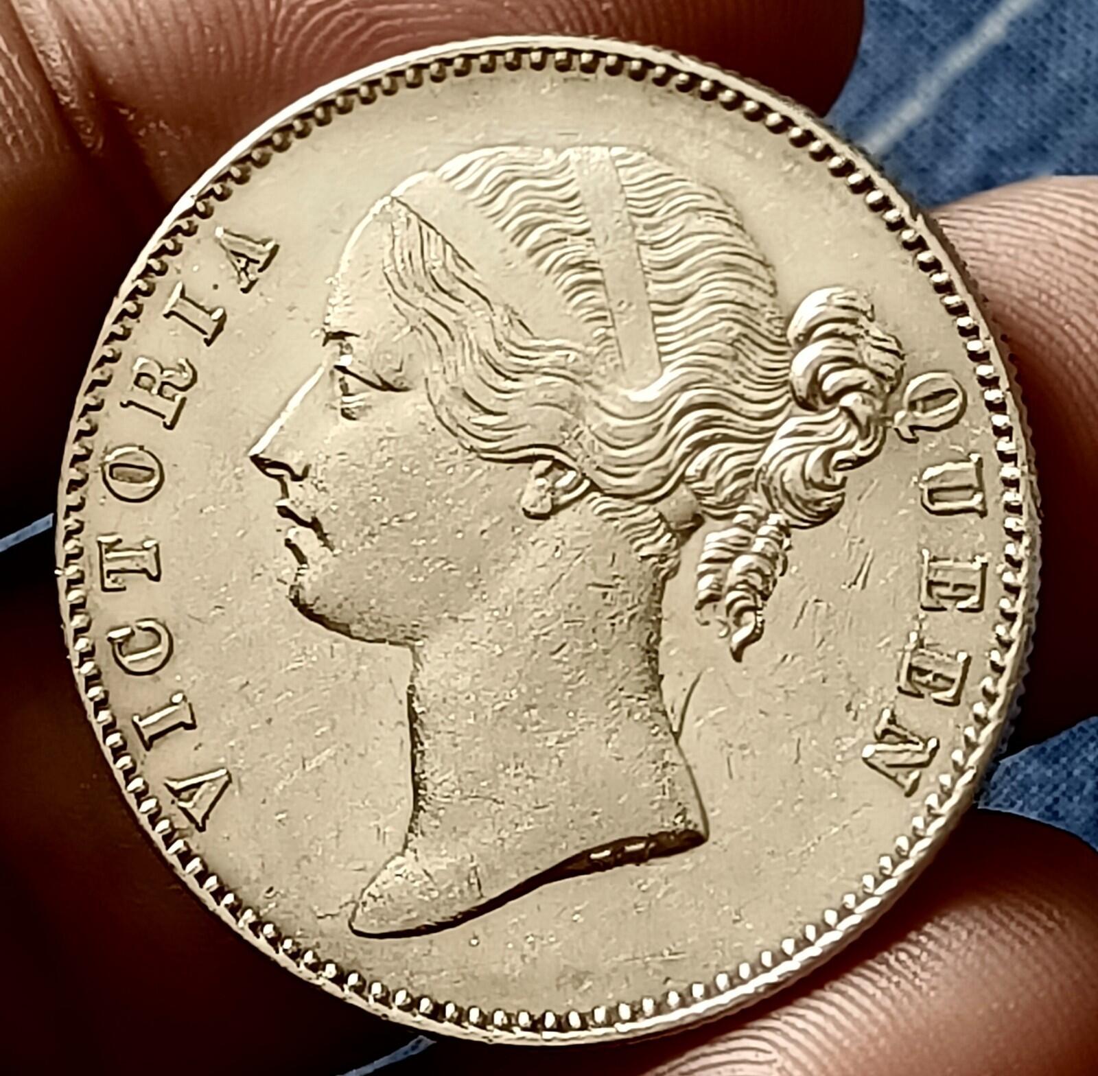 #VO9#EAST INDIA COMPANY 1840 VICTORIA SILVER RUPEE W.W. 28 berry  INDIAN HEAD