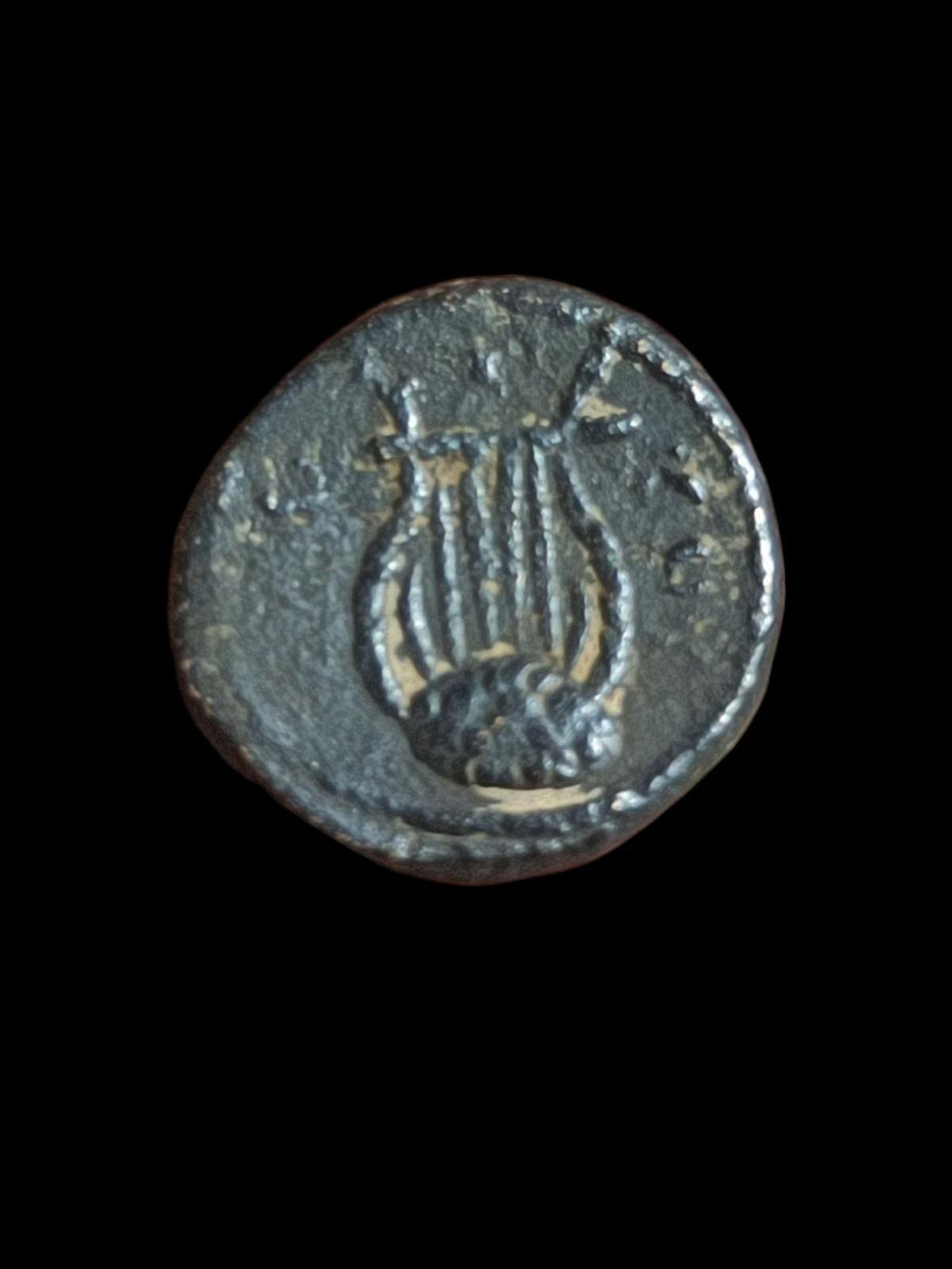 ANTIOCHE AE16. Émission pseudo-autonome. Lyre. 62-63 ap. J.-C. À l'époque de Néron