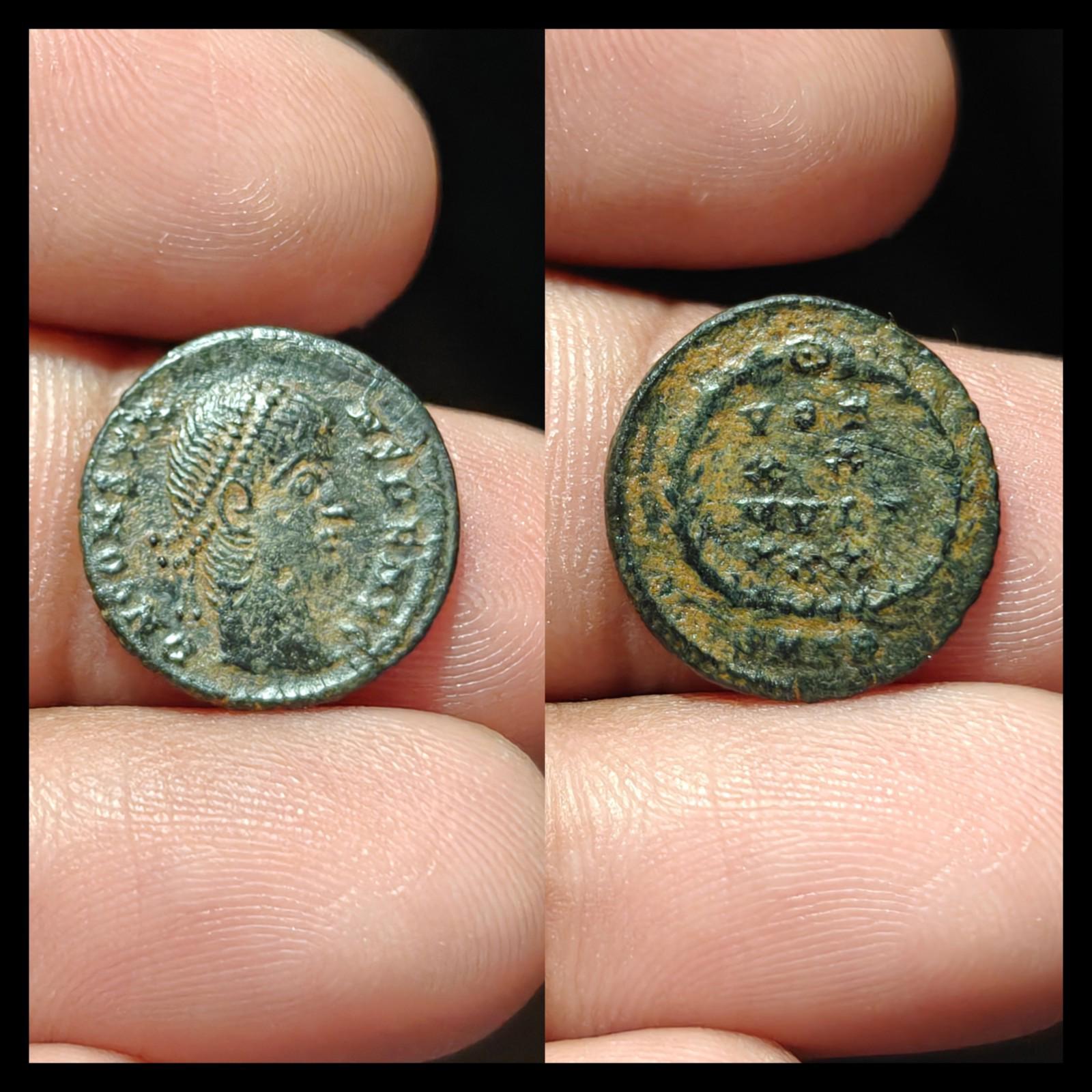 Ancient Roman Empire Coin CONSTANTIUS II Wreath VOT XX MVLT XXX