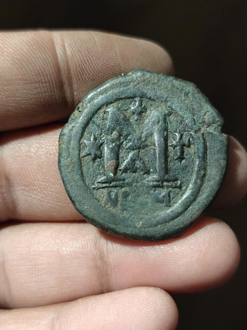 Byzantine 40 Nummi - Justinian I Nicomedia; Type ✶M♰