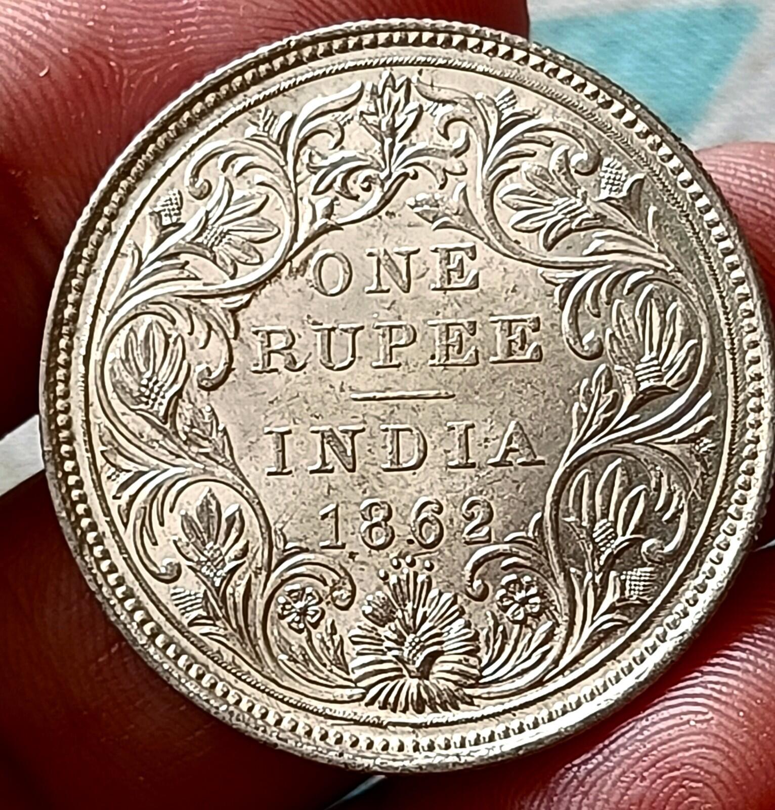 #Vo62#Victoria-British India Silver Rupee-1862-4 Dot Bombay briliant UNC Grade