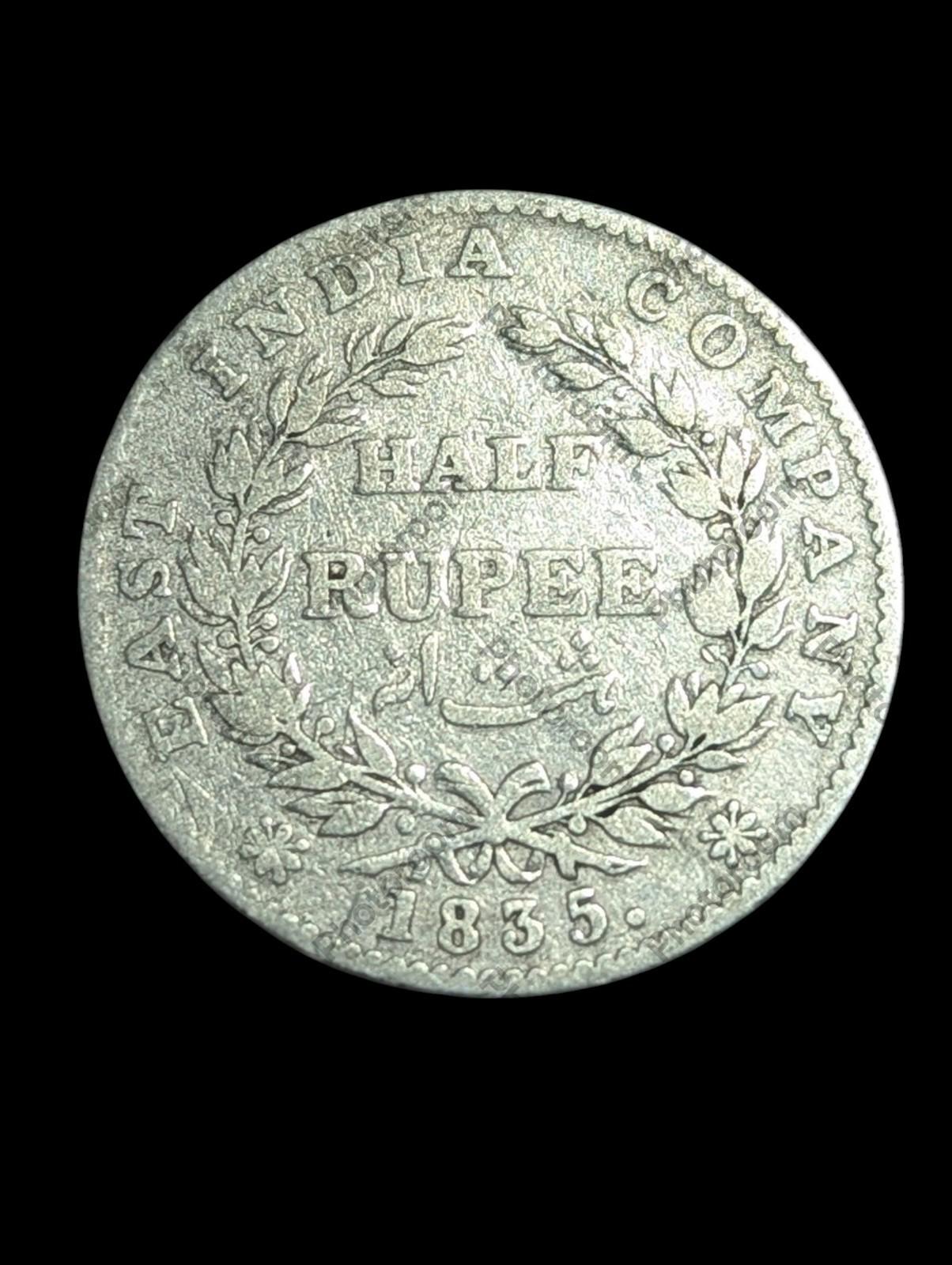 Inde (Britannique) KM449.3, Demi Roupie 1835 (C) Date Clé Rare