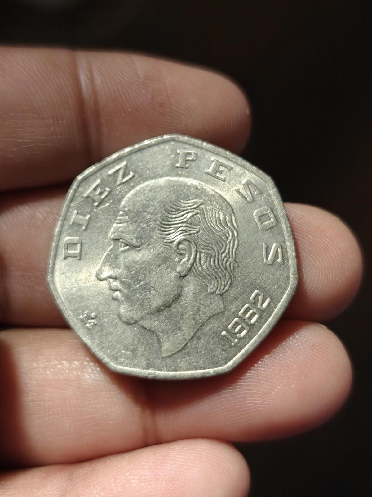 1982 Mexique Dix 10 Pesos Miguel Hidalgo Emblème National#