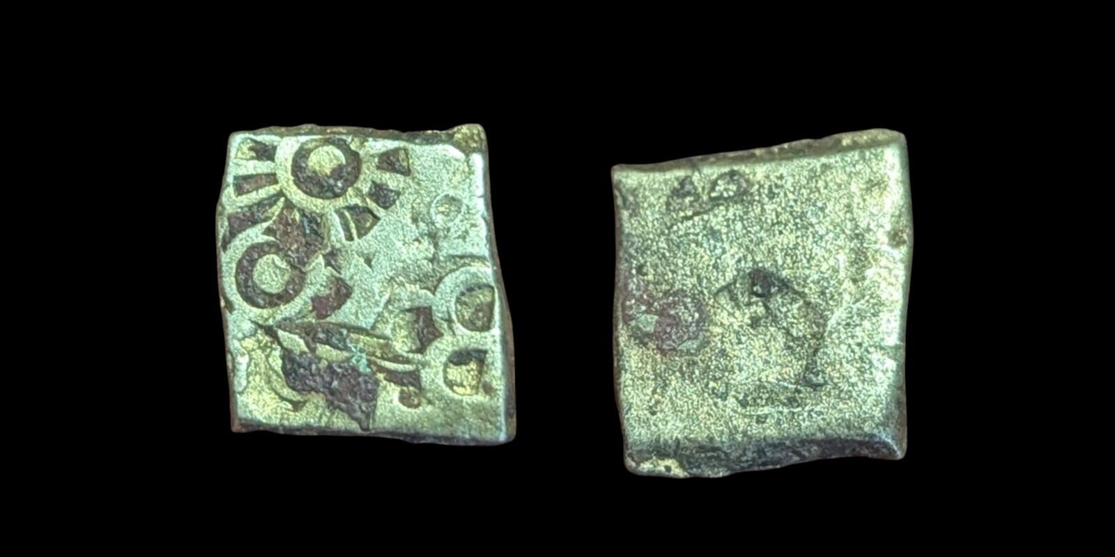 India ⭐ INDUS Valley Mayuriyan Punch ⭐ silver Coin 300 BC