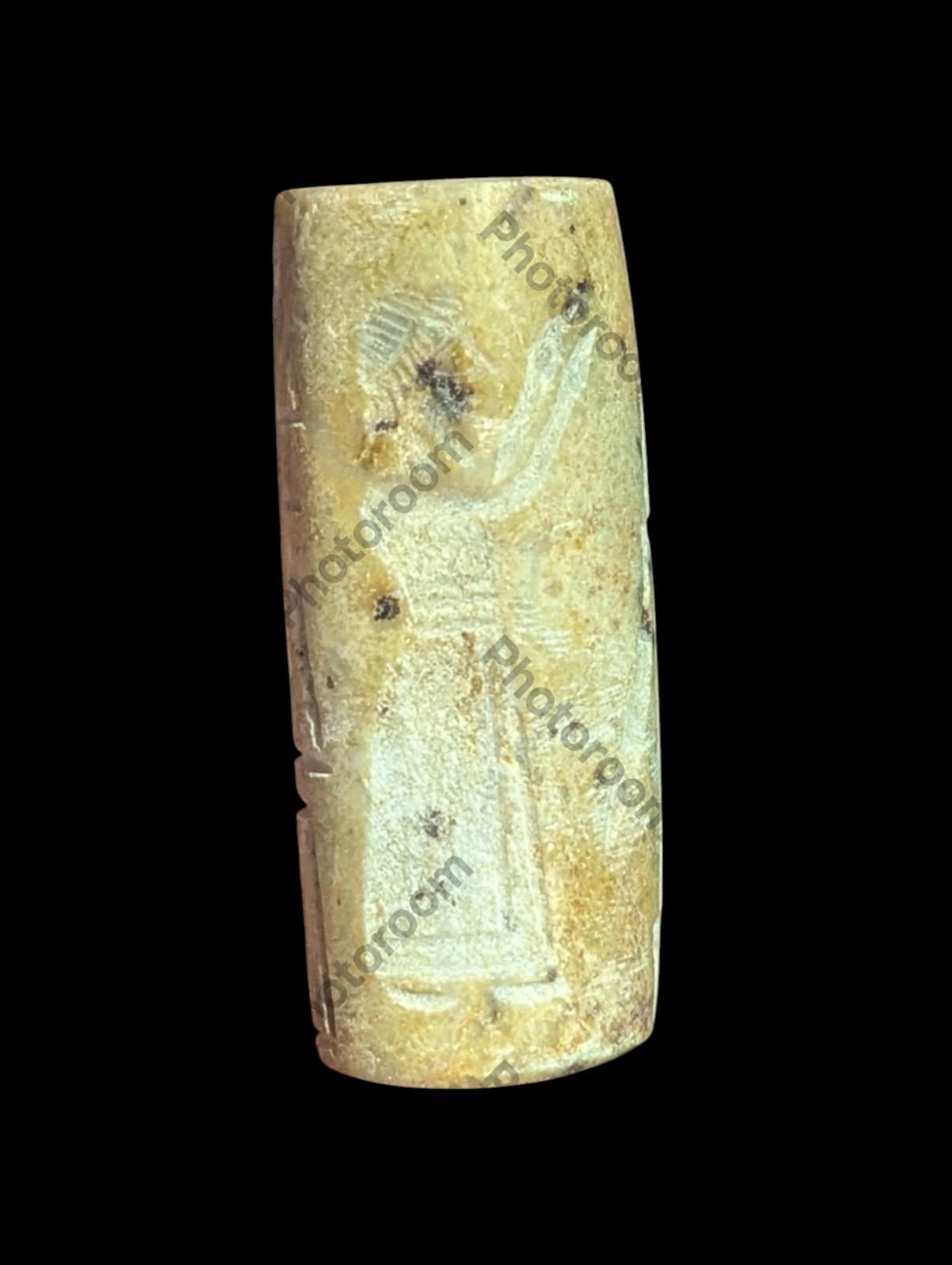 Agate Stone King Ancient Near Eastern  Cylinder Intaglio Bead